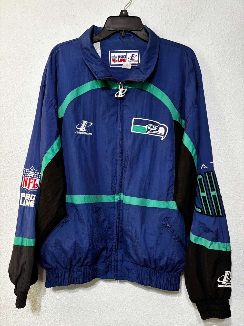 Vintage 90s NFL Pro Line Logo Athletic RARE Seattle Seahawks Nylon Jacket L